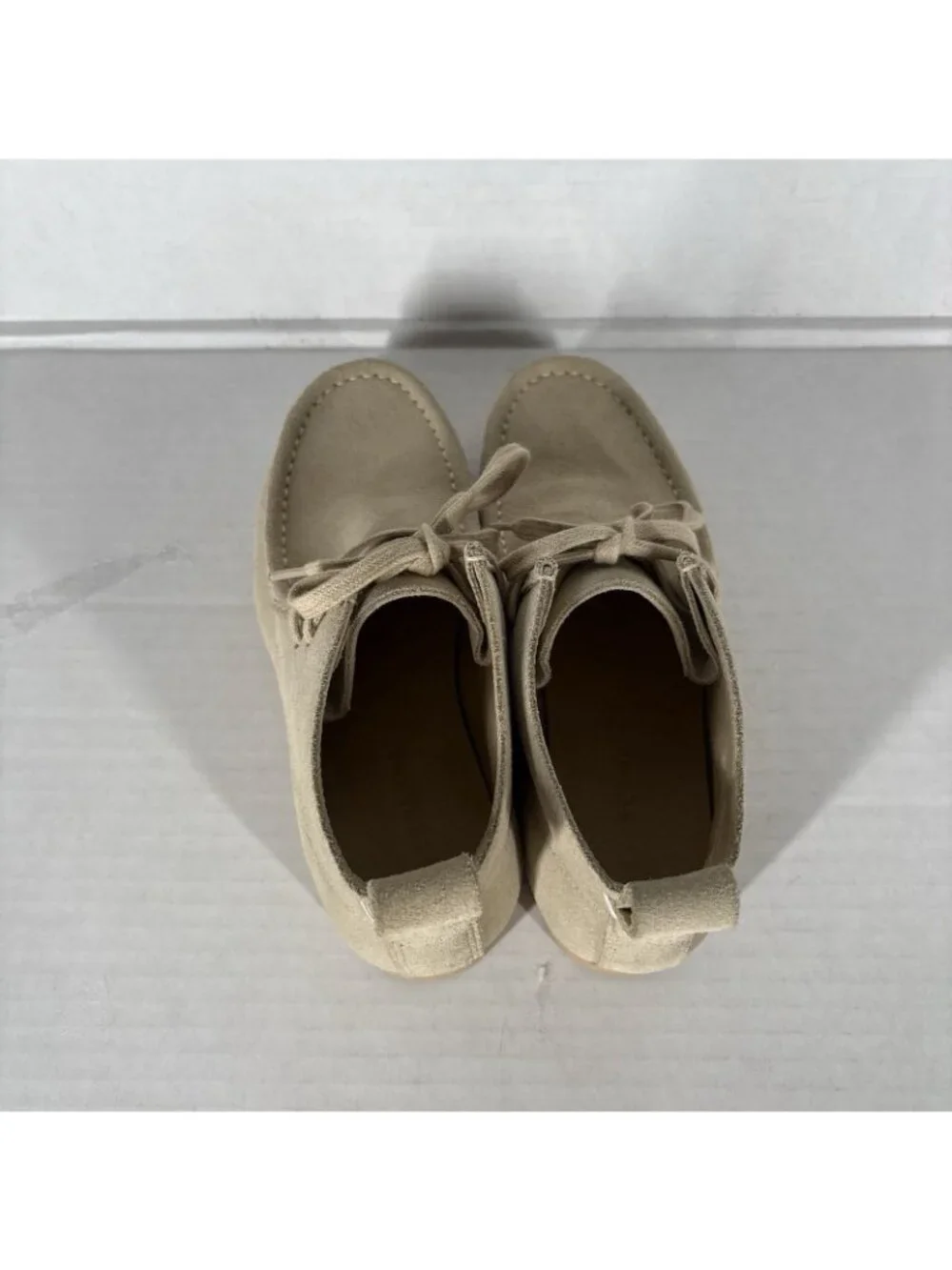 Everlane Women 6.5 Beige Tan Casual Lace Up Pebble Suede The Moc-Toe Chukka Boot
